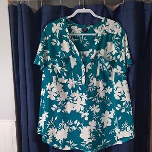 Floral Teal and White Women's Top Torrid 4x